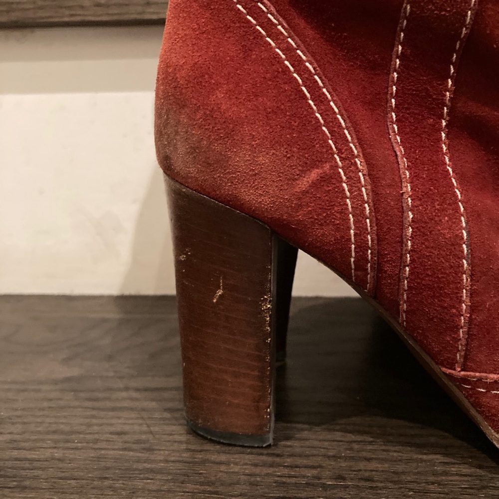 Burgundy suede Marc Jacobs tall boots - Picture 3 of 14